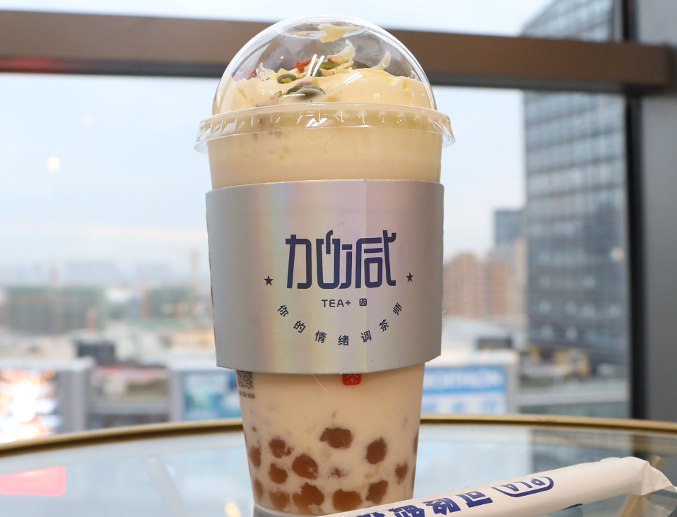 和记官网茶饮：奶茶加盟店提升业绩的方式有哪些